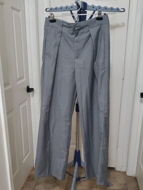 Commense Men's Pleated Dress Pants — Light Gray